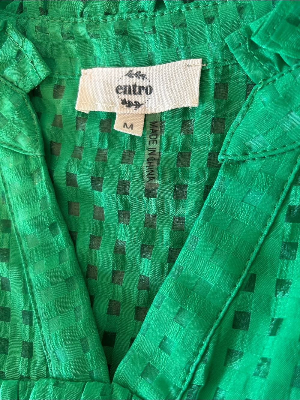 entro Green Eyelet Flutter Sleeve Blouse - Picture 5 of 7
